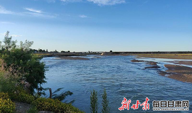 河长制 3瓜州县境内疏勒河1.jpg