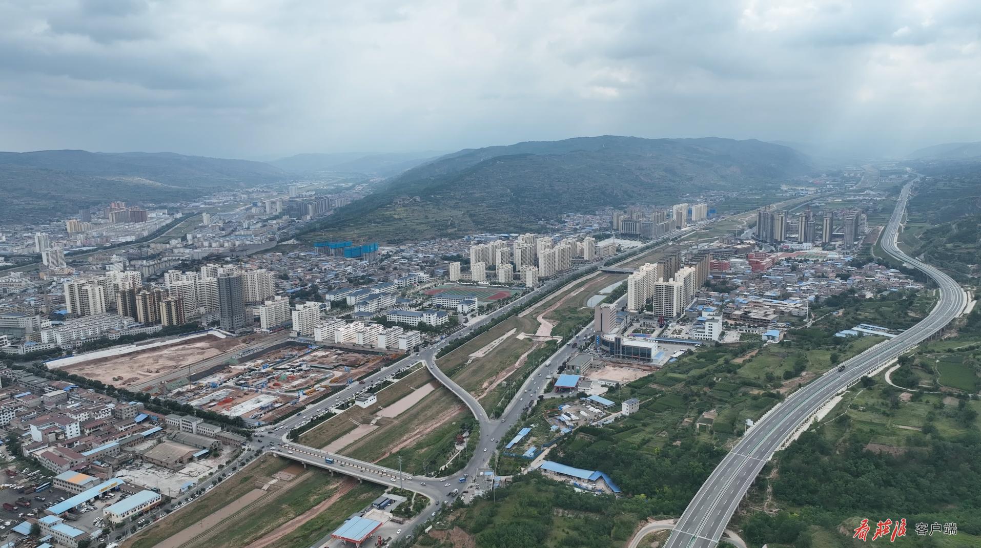 1725586531109056604.jpg 县城4.jpg