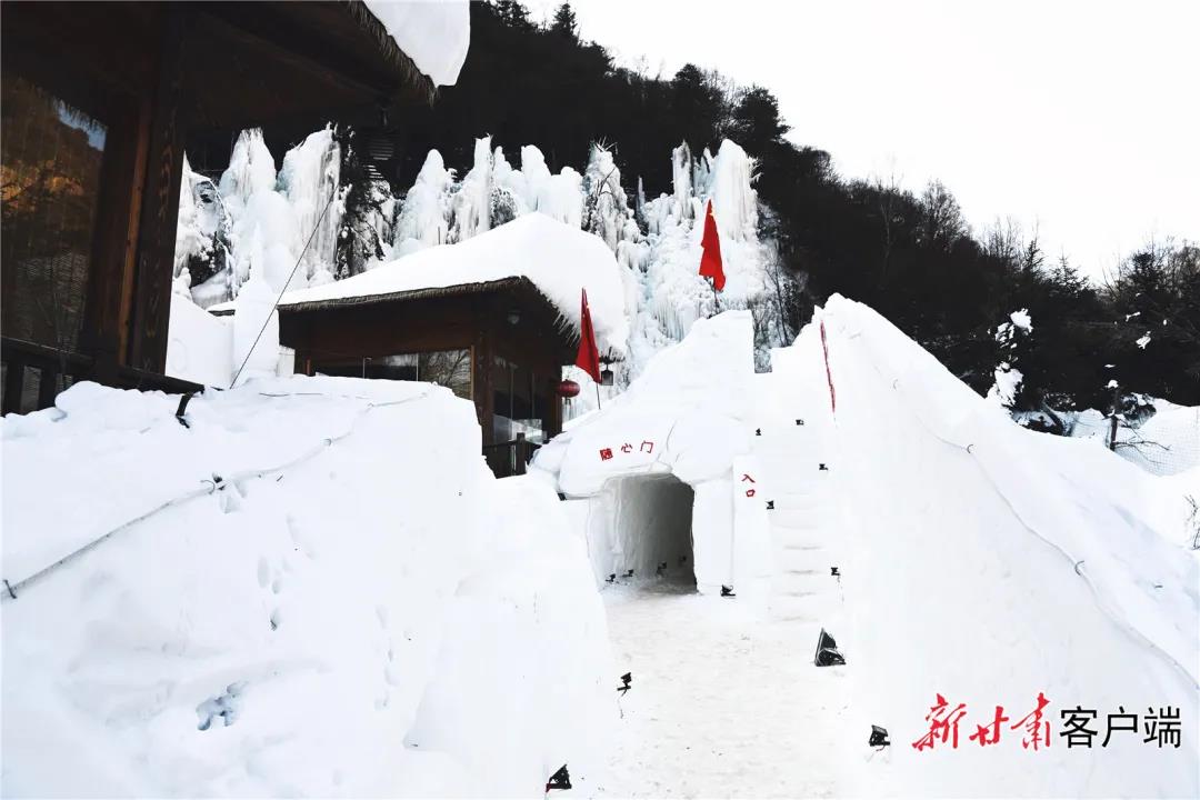 4aca81b1560160e7de7c96b487baac4.jpg 图片